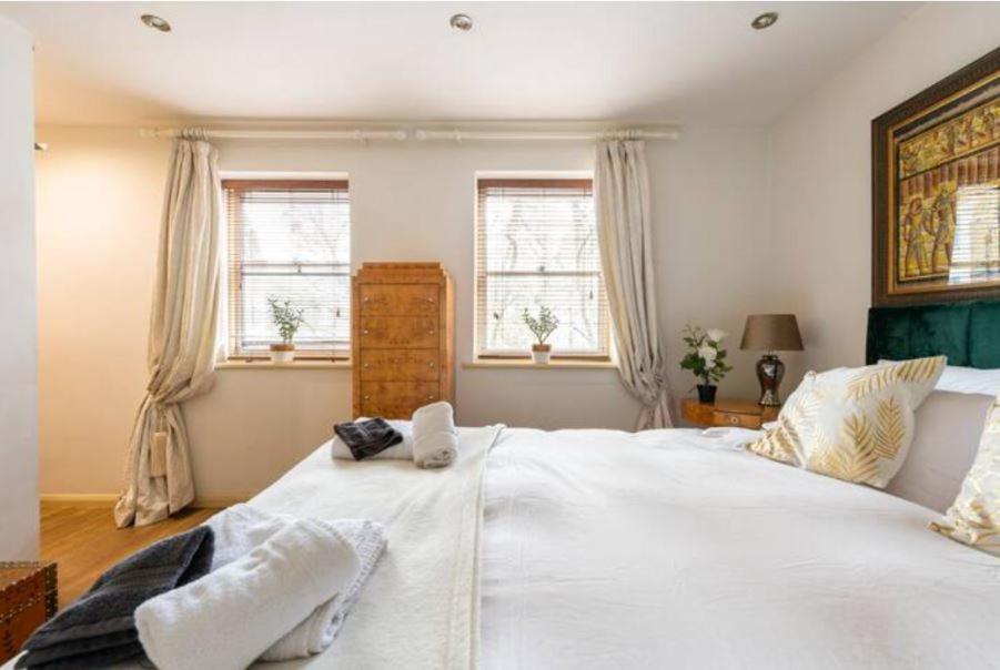 Super Central beautiful 3 Bedroom Londra Exterior foto