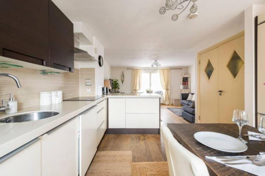 Super Central beautiful 3 Bedroom Londra Exterior foto